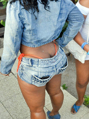 Thick brown ass in sexy denim shorts